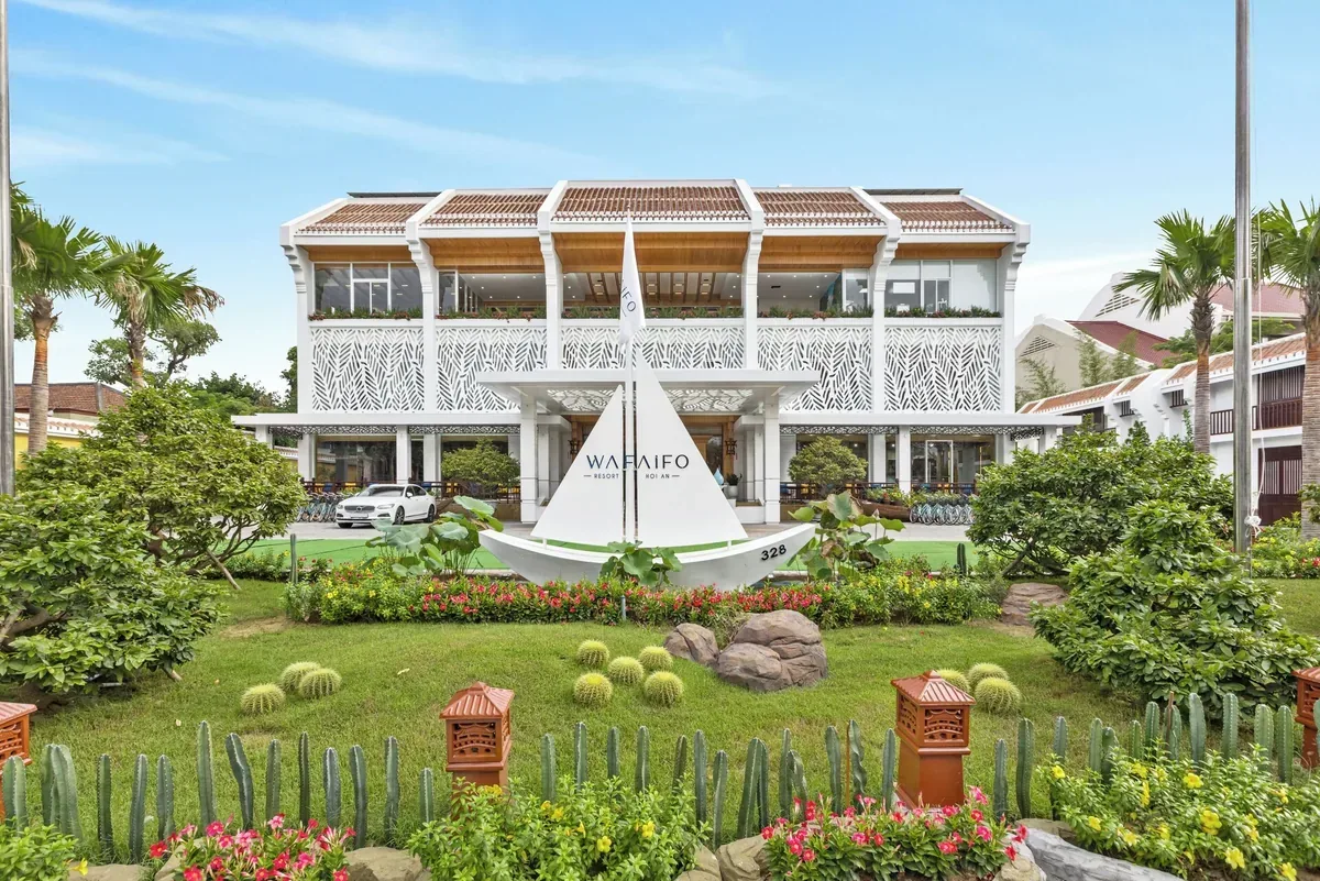 Suite living area at Wafaifo Resort Hội An
