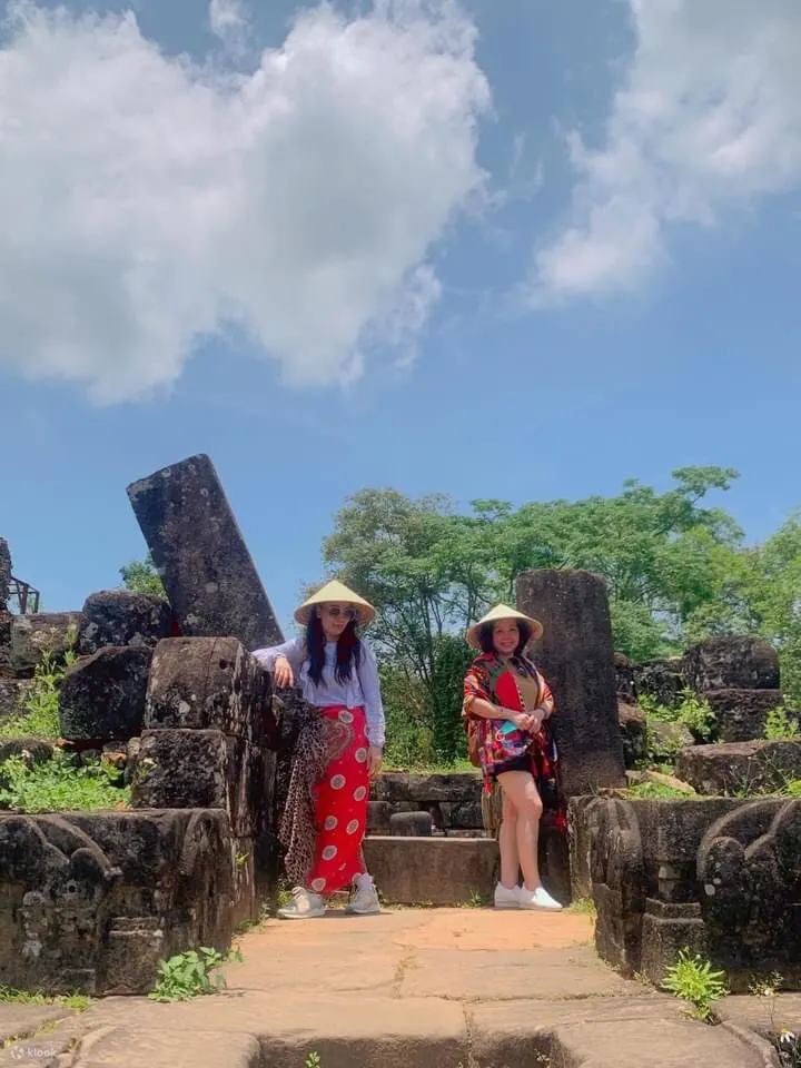 Traditional Cham dancers performing for guests