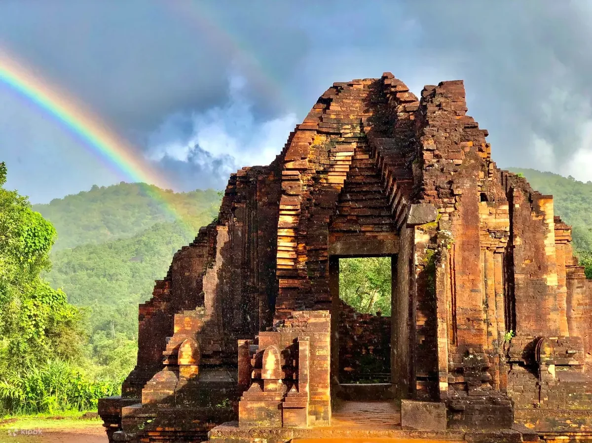Sunlit Cham towers inside Mỹ Sơn Sanctuary