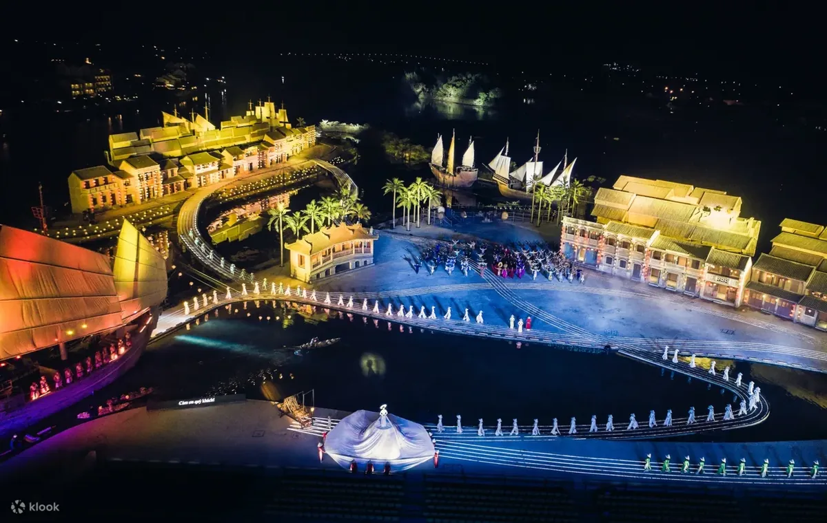 Fire and water effects during the Memories show